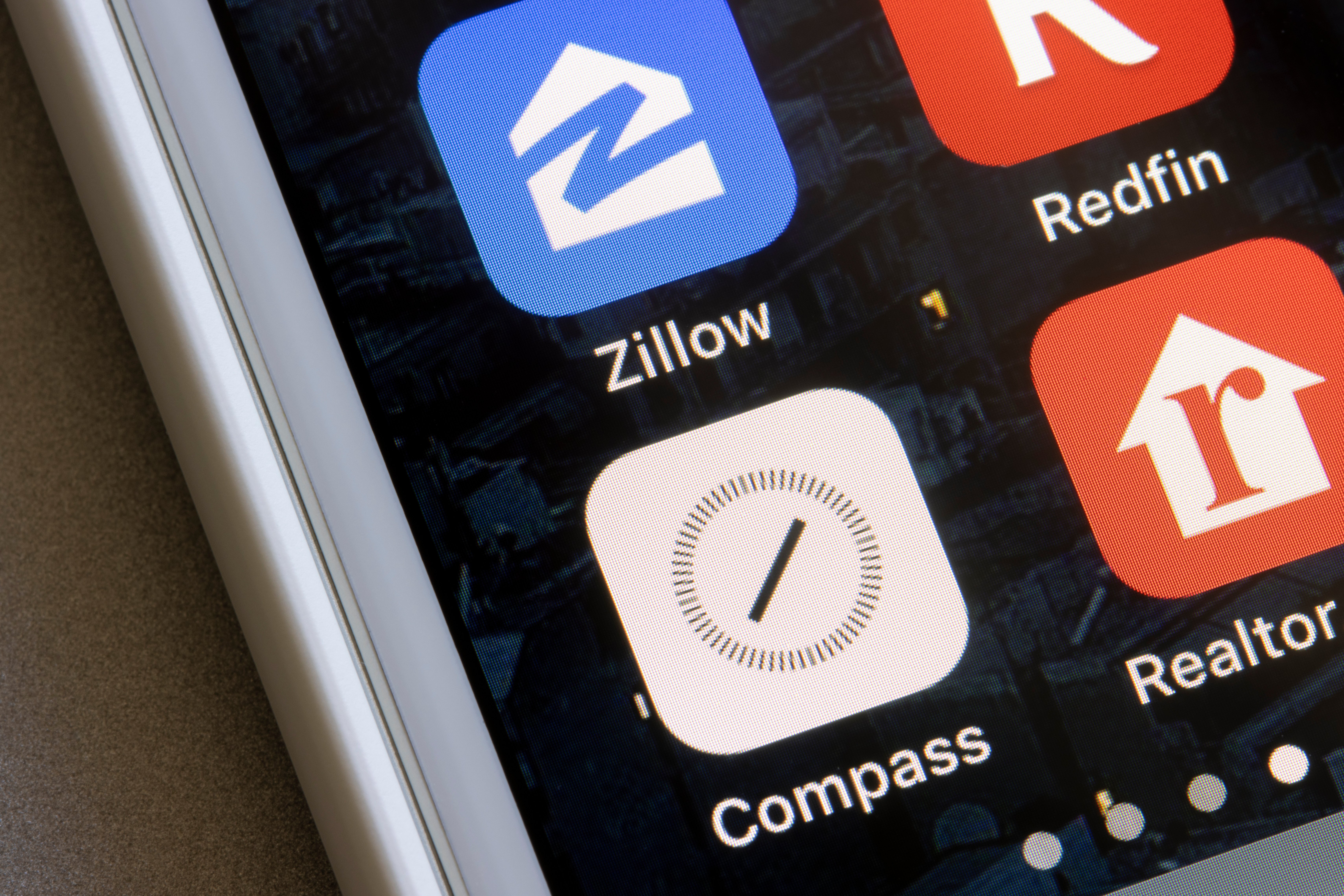 Compass対Zillow。米国の不動産テック大手が物件情報の透明性をテーマに対立。 イメージ画像